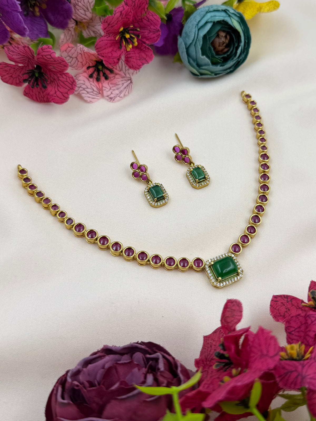 Purvi Victorian Delicate Necklace