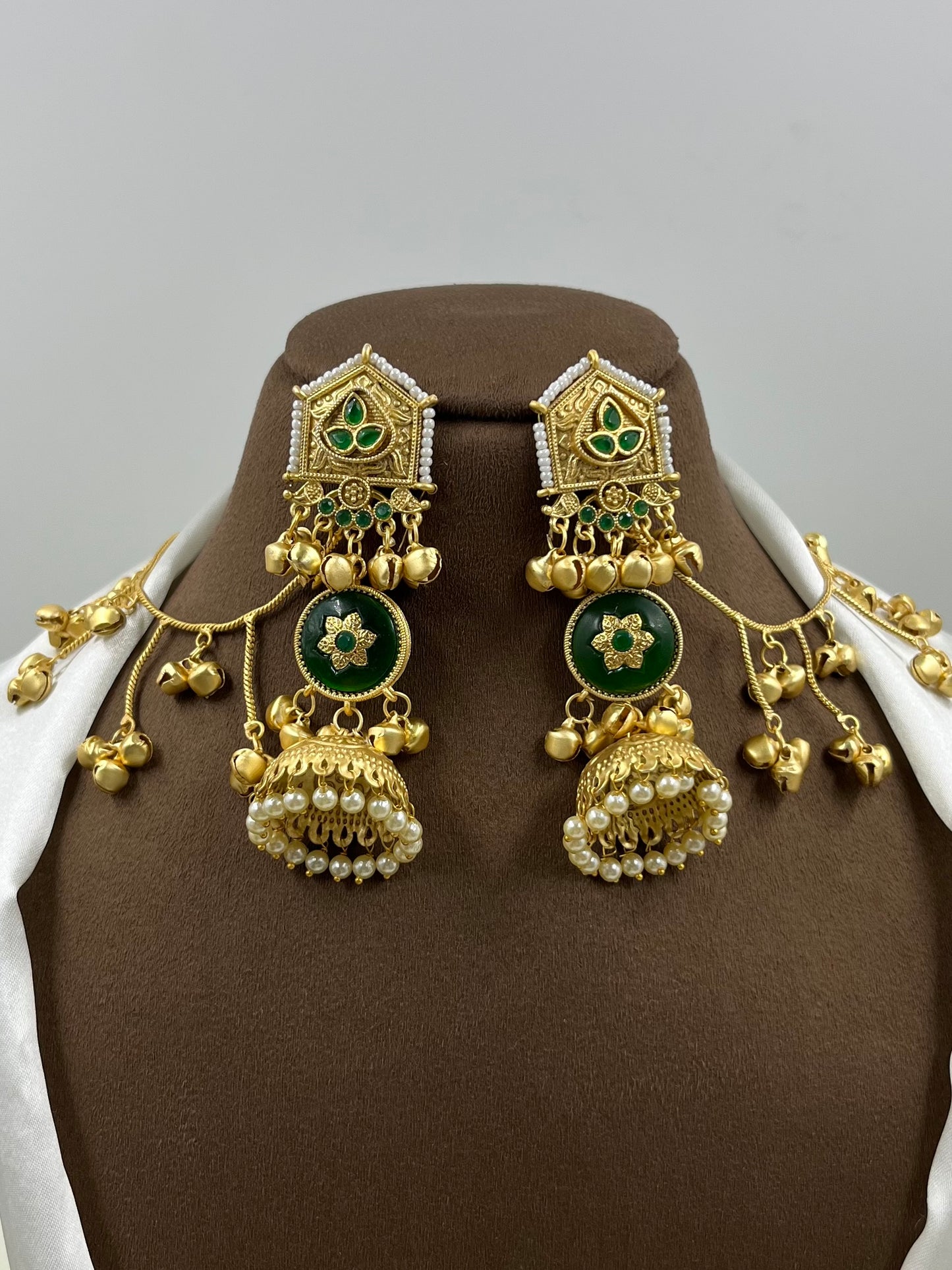 Dania Kashmiri Earing With Earchain
