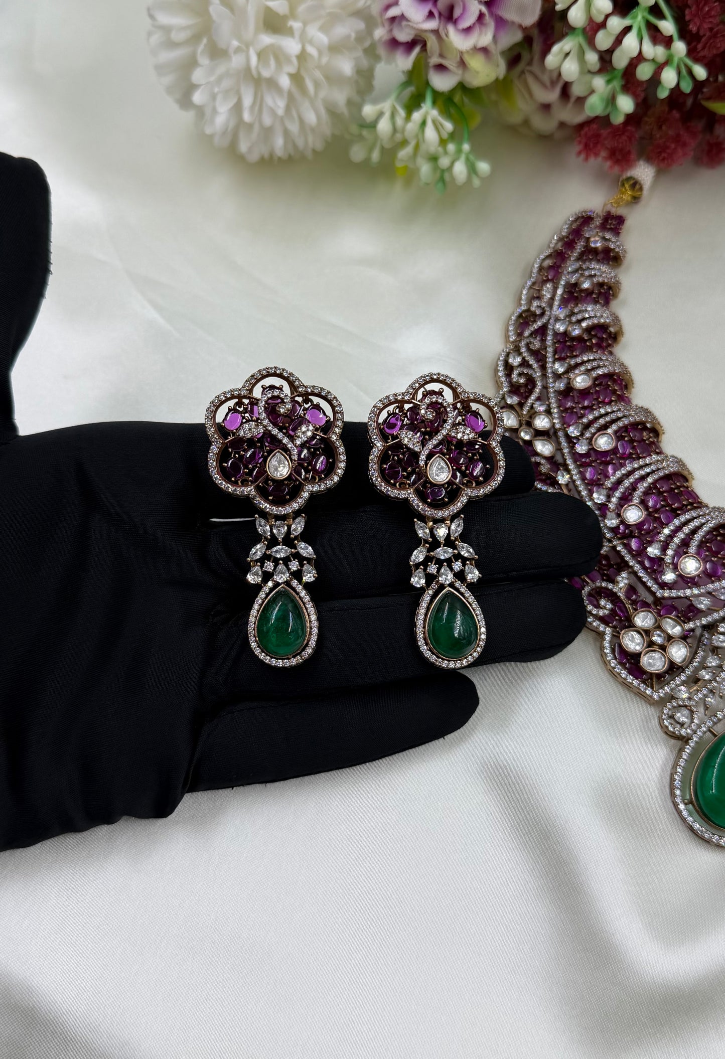 Maitri Jaipuri Kundan Necklace Set