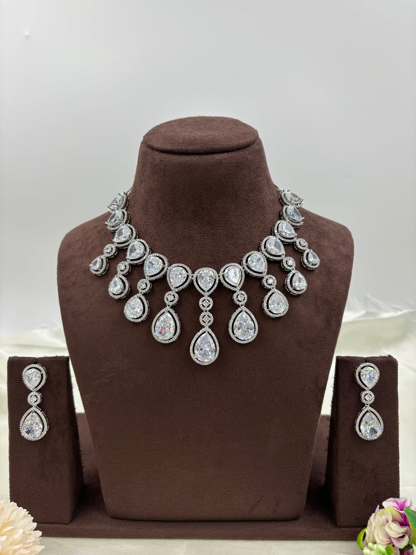 Sia Ad Regal Allure Necklace Set