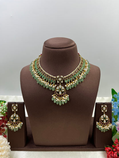 Juhi Victorian Necklace