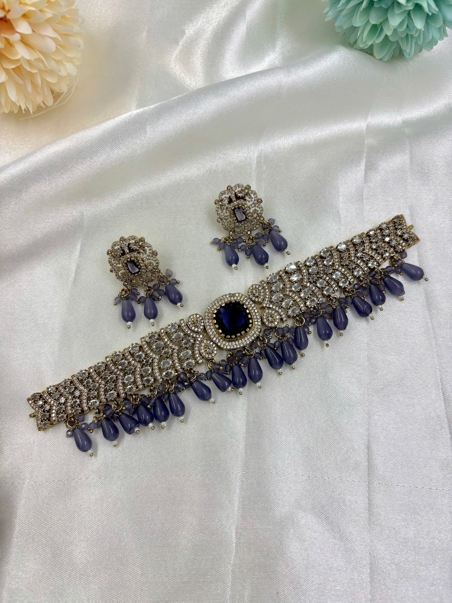 Sora Victorian Choker Necklace Set