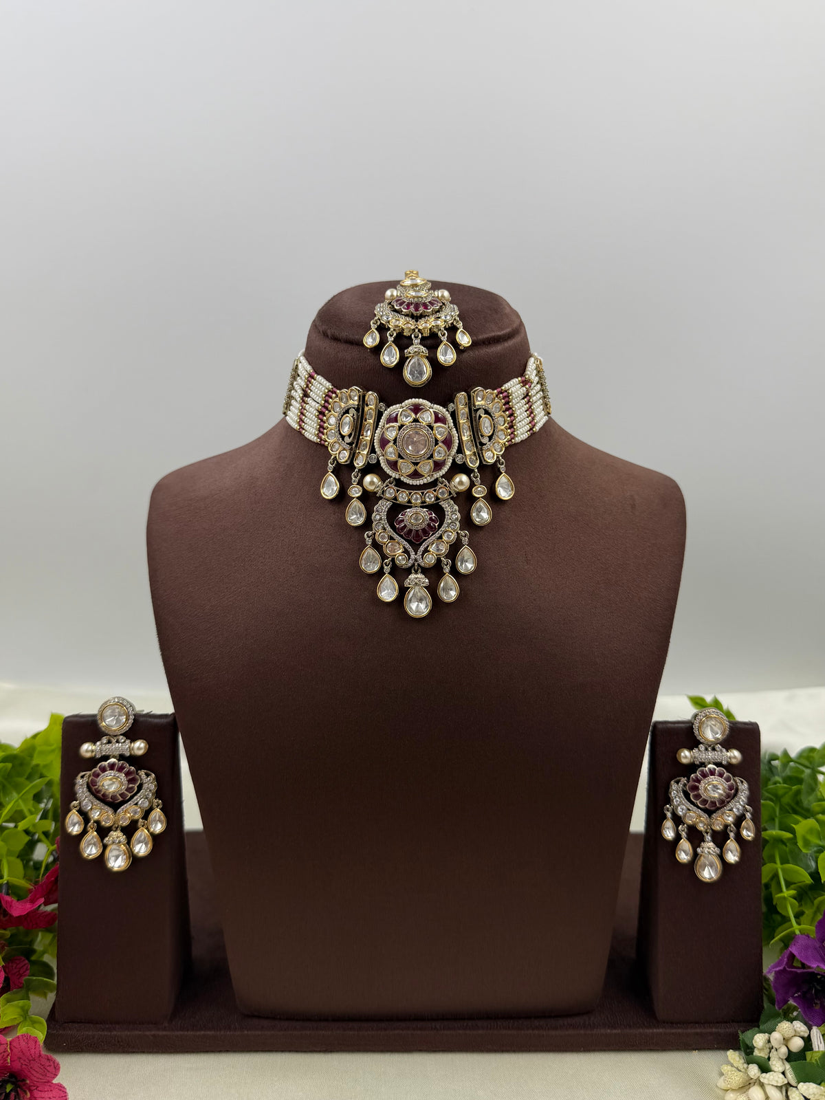 Unnati Mossonaite Victorian Choker Necklace Set