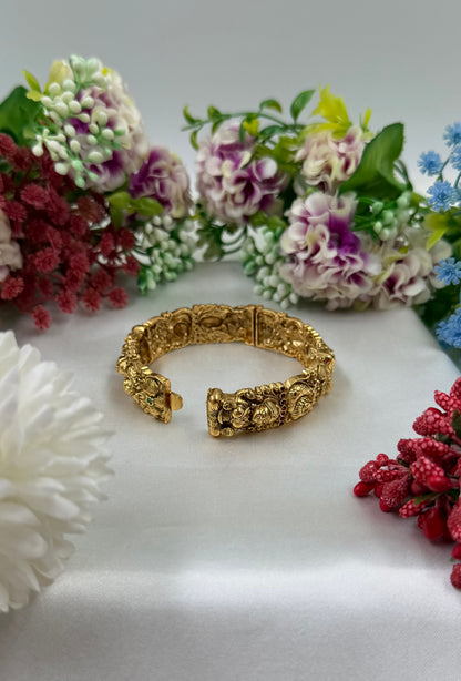 Disha South India Bangle (Openable)