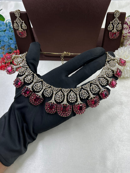Tanvi Victorian American Dimond Necklace