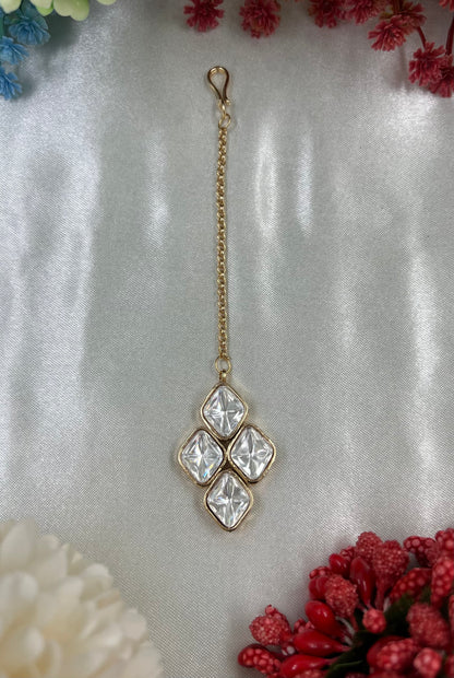Swara Moissanite Kundan Mang Tika