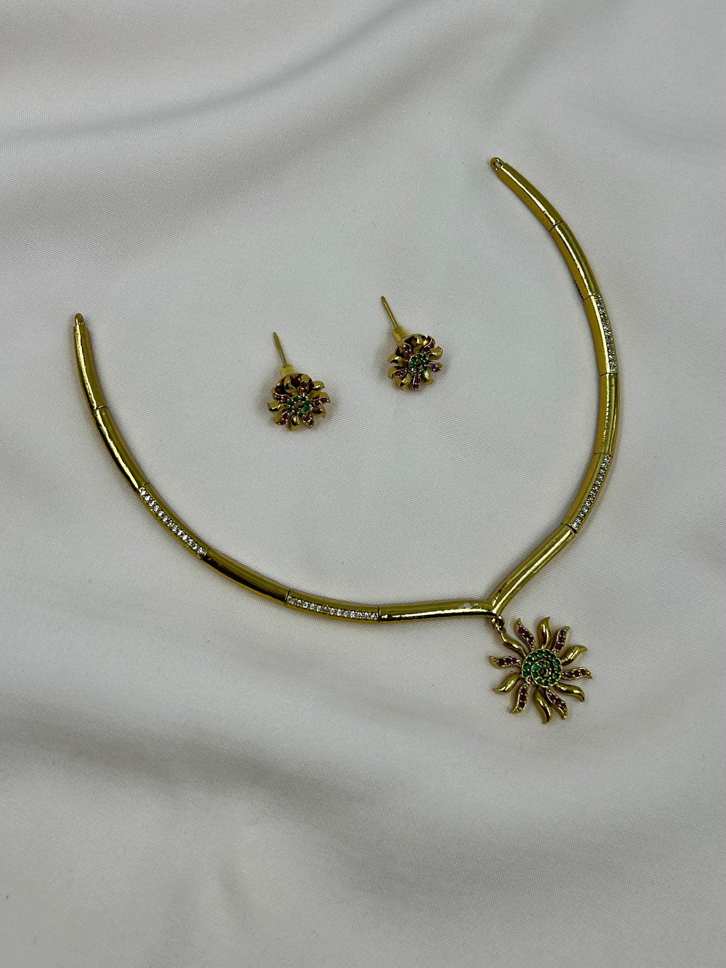 Traditional Hasli Necklace Set