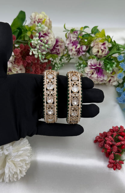 Shraddha Moissanite Bangle (Openable)
