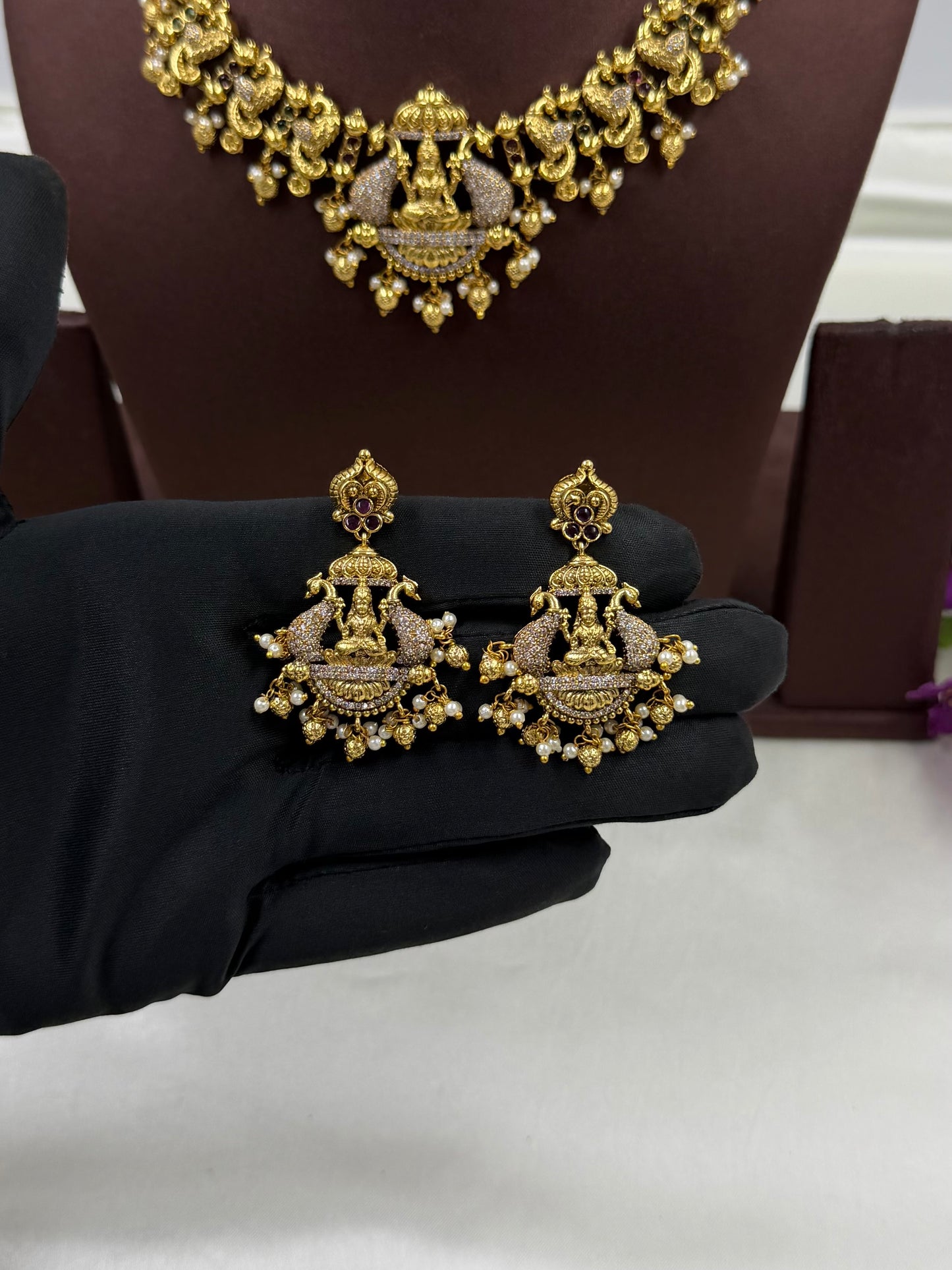 Pooja South Temple Necklace Set