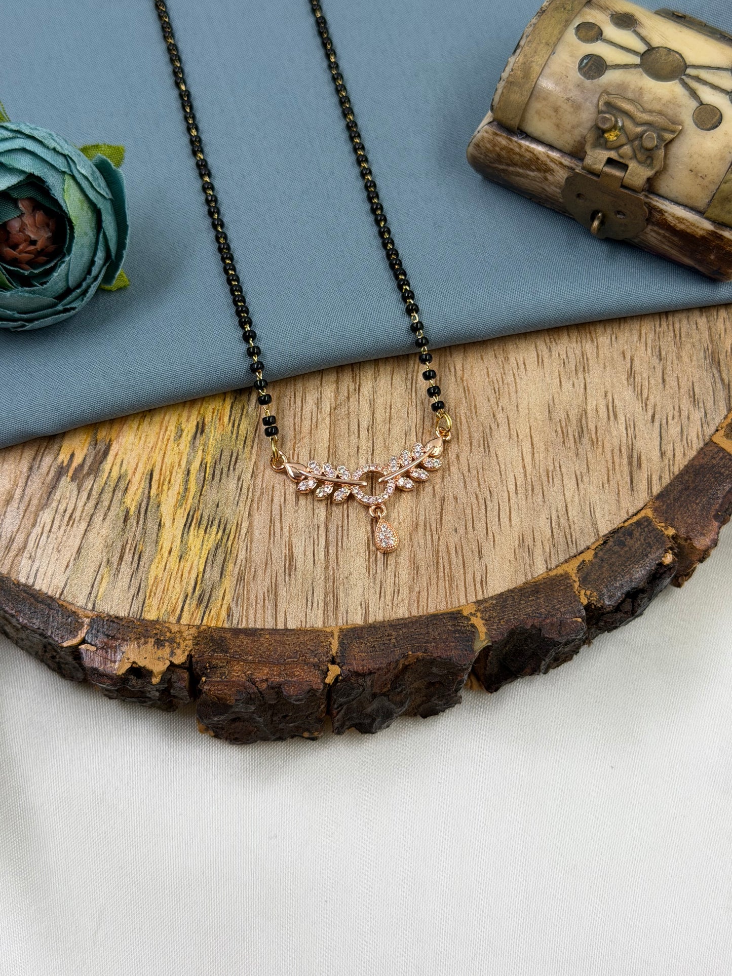 Leaf Vine Diamond Rose Gold Mangalsutra