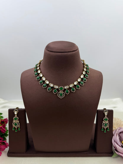 Lata Premium Victorian Necklace Set