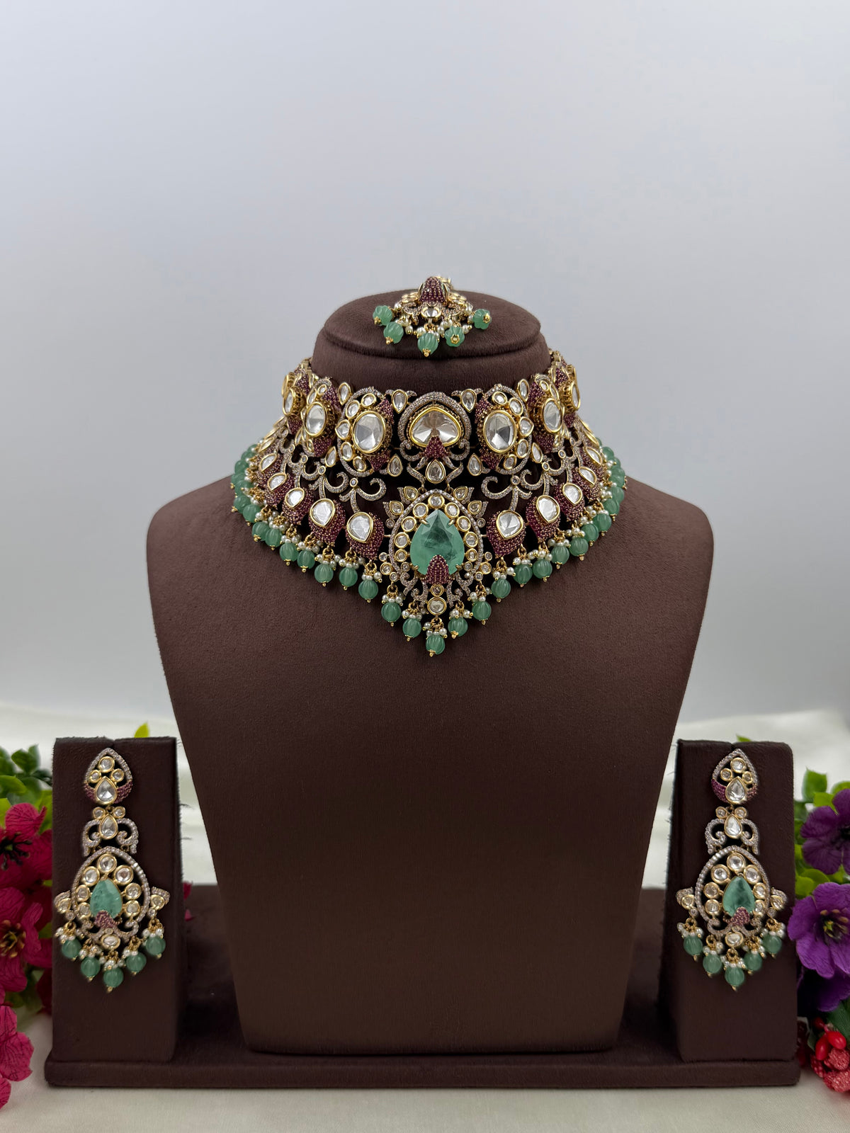 Ruhani Maharani Noor Kundan Choker Set