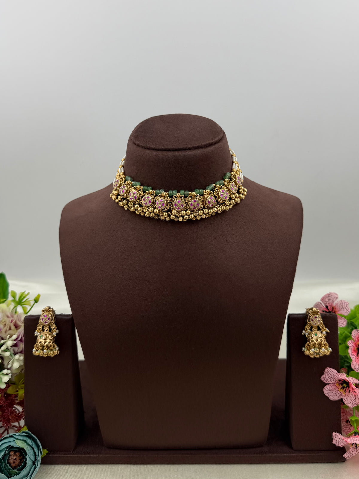 Vina Chorski Choker Necklace Set
