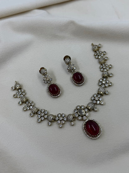 Anne Victorian Delicate Necklace￼