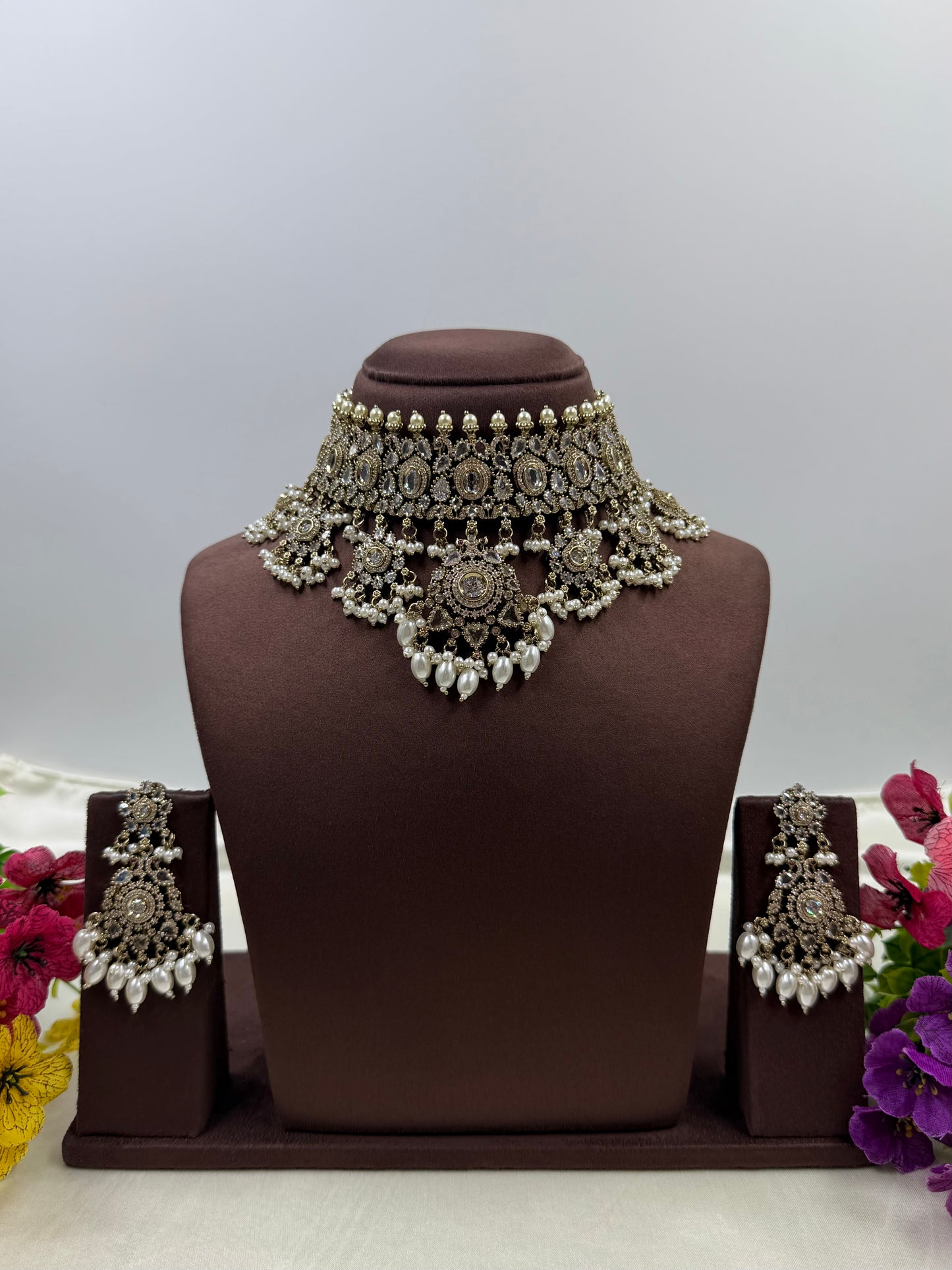 Sakshi Victorian Premium Choker Set