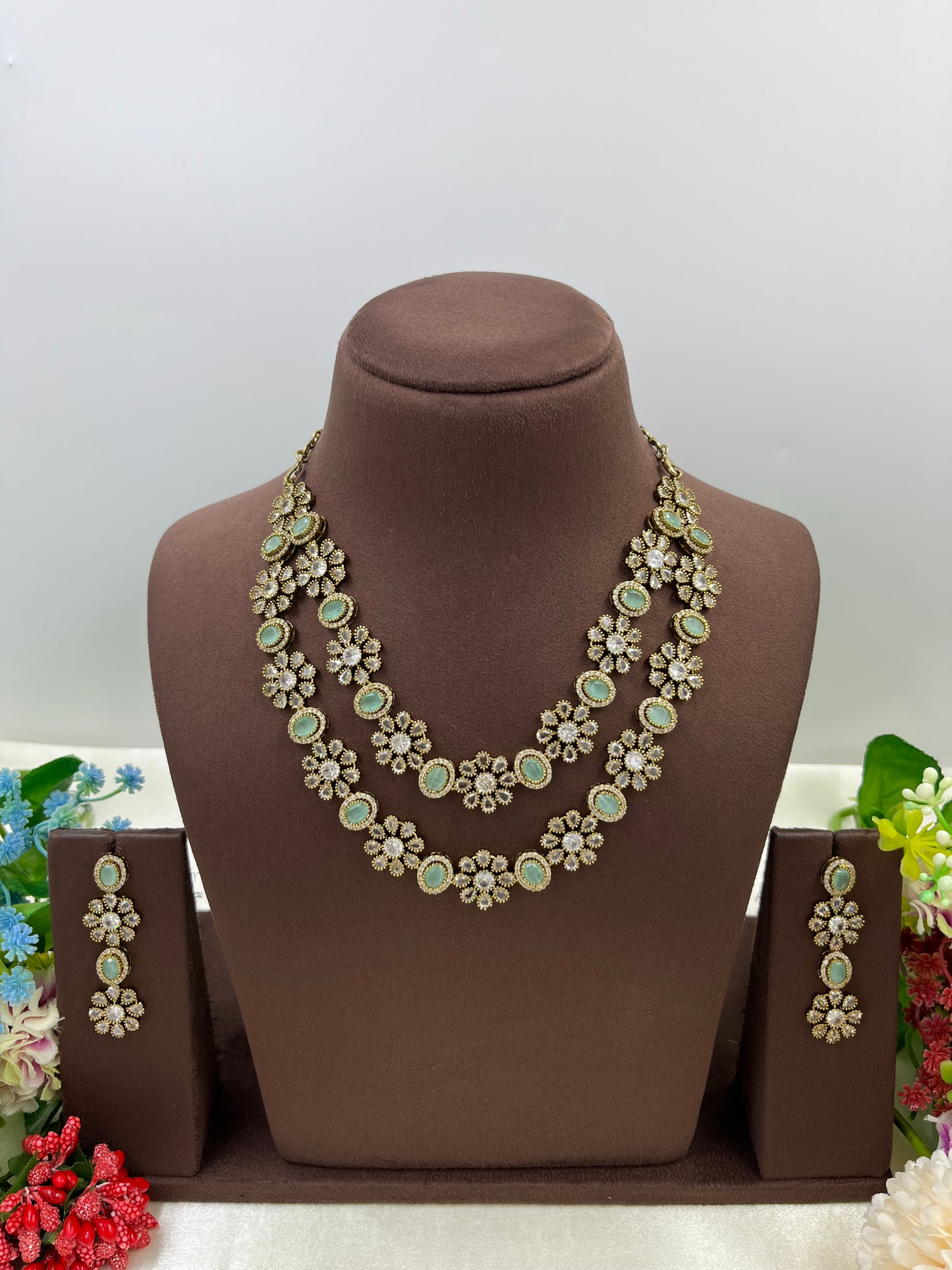 Diva Victorian Necklace