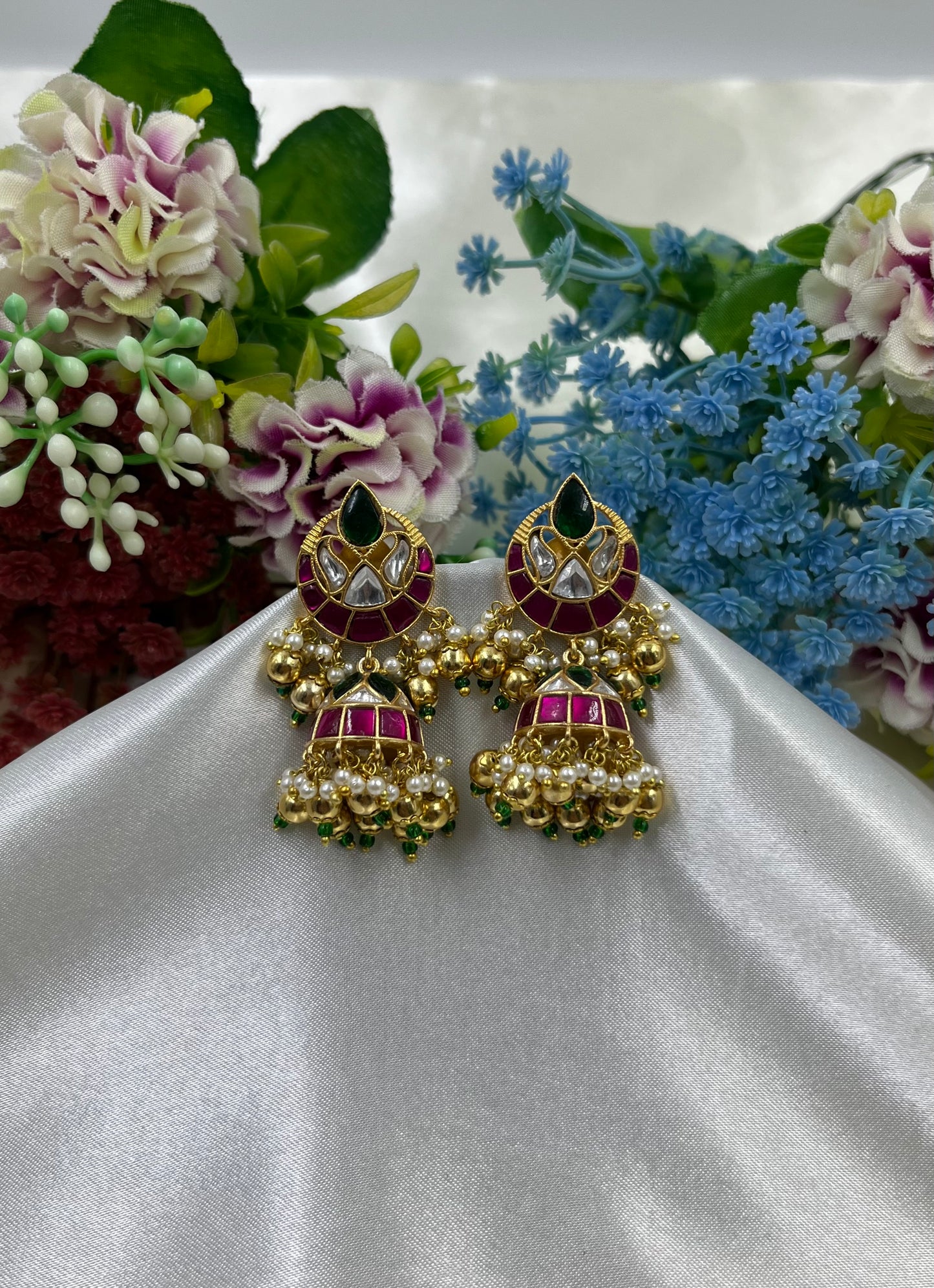 Bhoomi Jadau Pachi Kundan Jumka