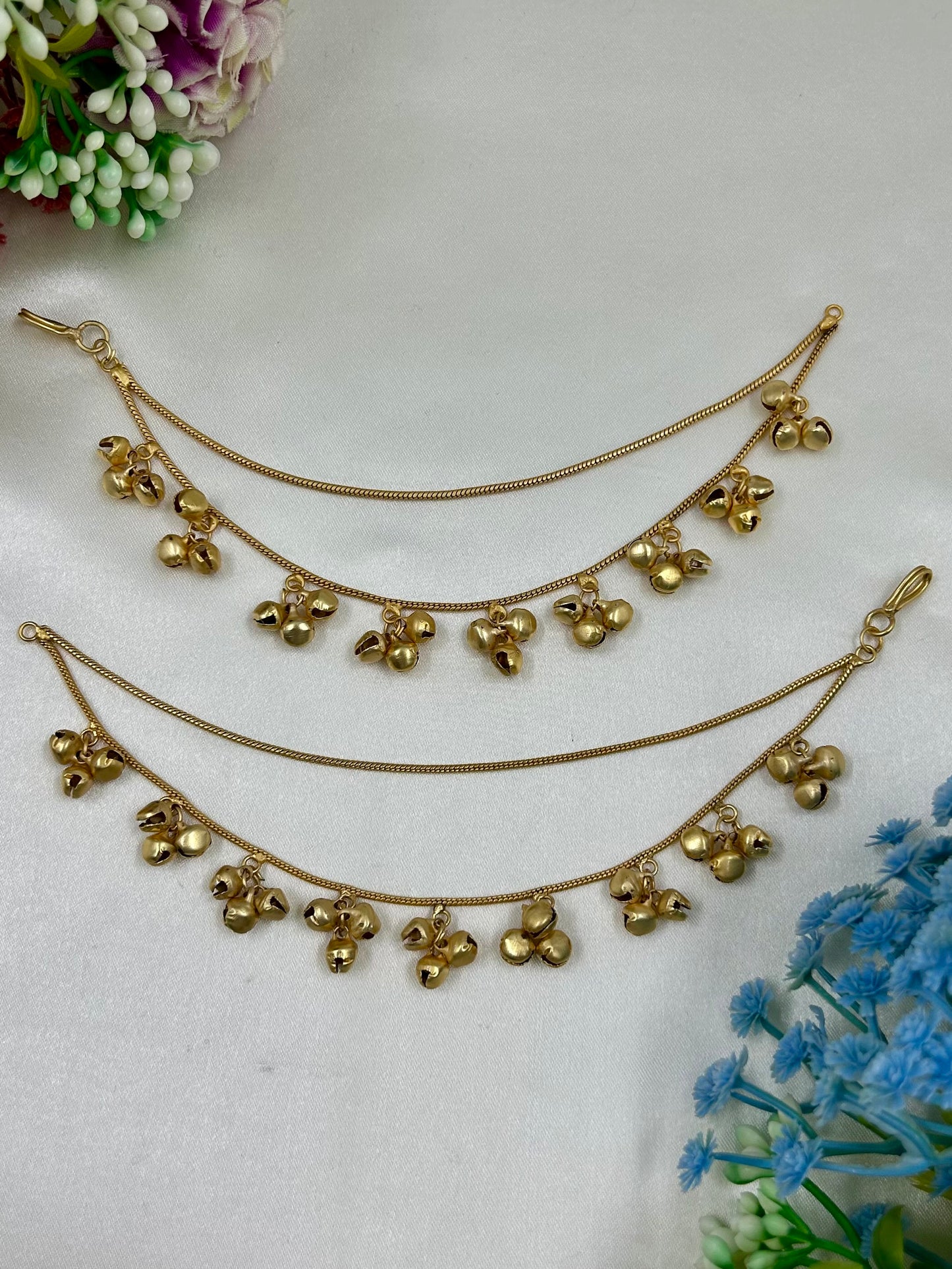 Neha Kashmiri Earchain