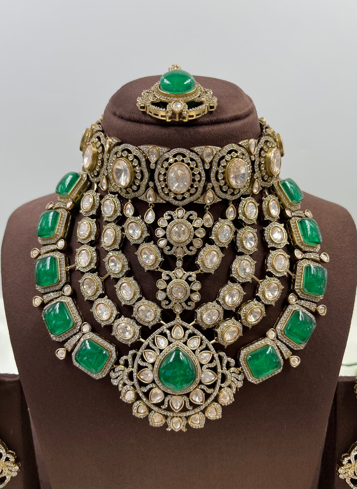 Noor Mahal Jaipuri Moissanite Kundan Choker Necklace