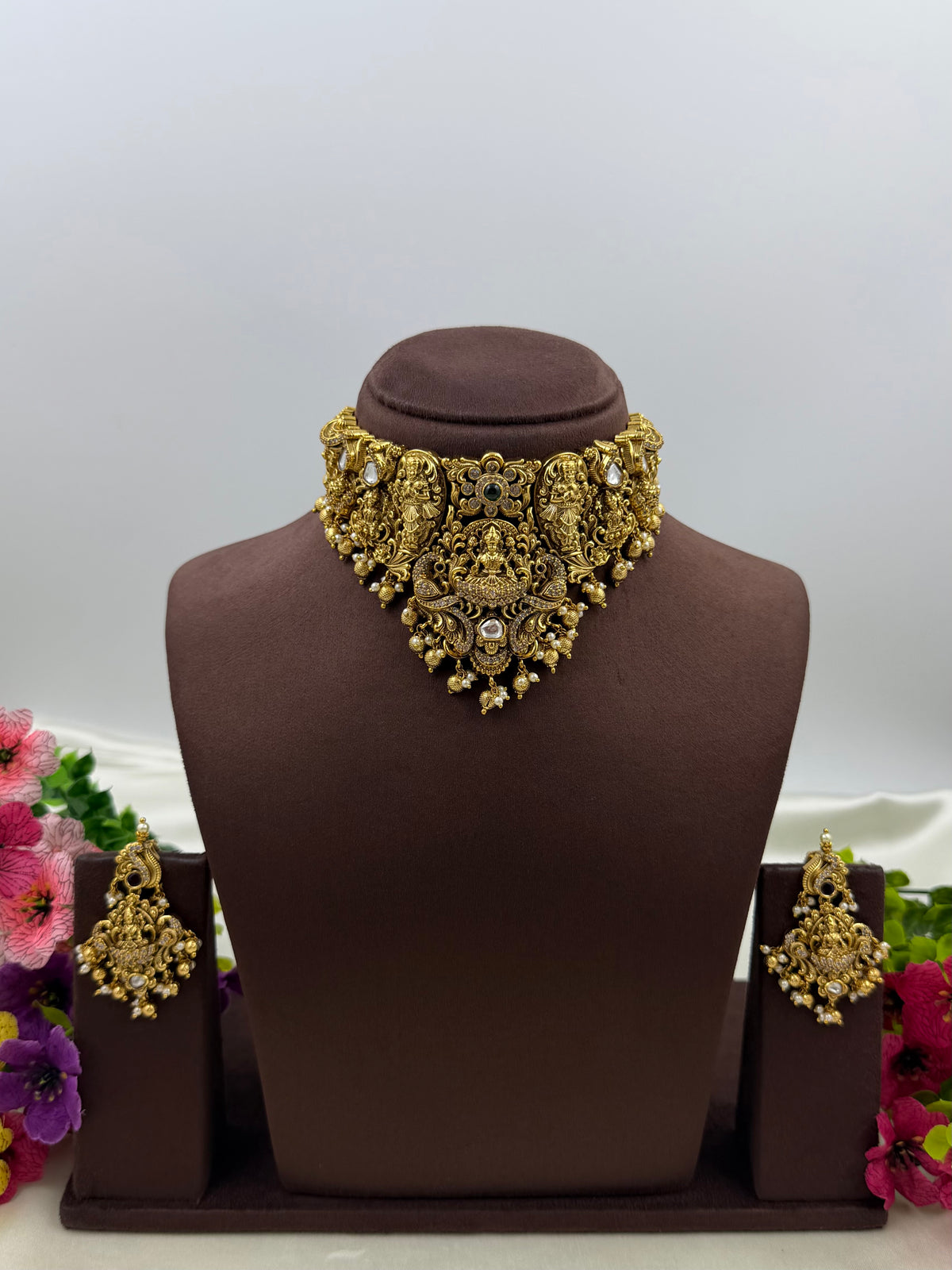 Yogita South Temple Choker Necklace Set
