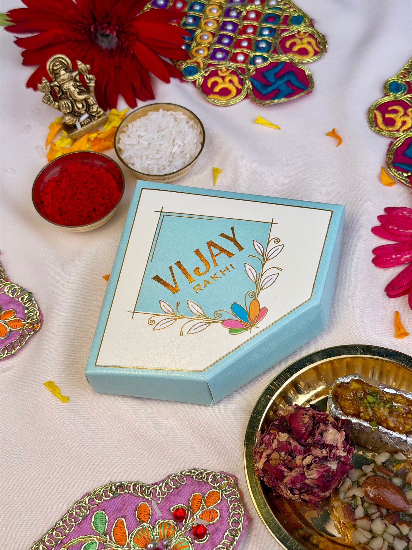 Snowflake Crystal Spinner Rakhi