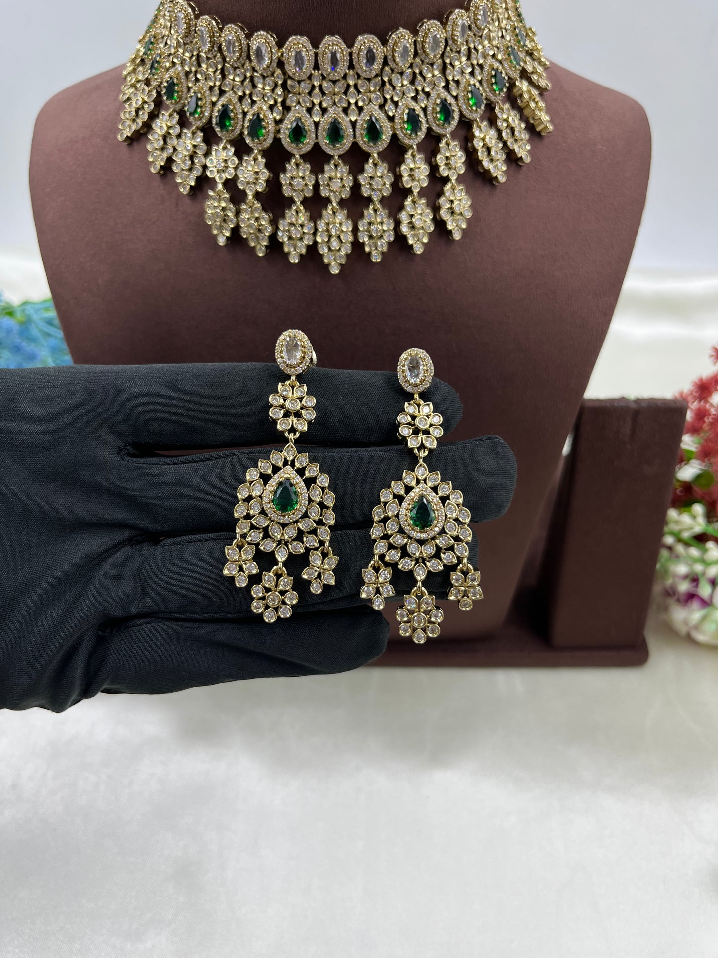 Priti Premium Victorian Choker Necklace