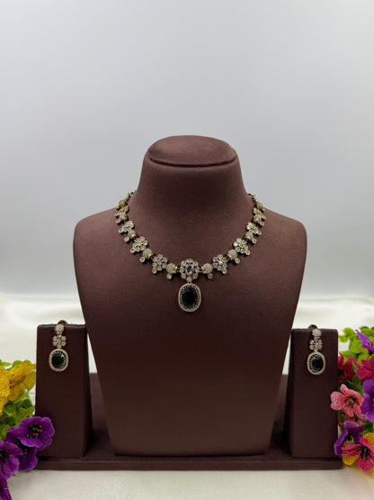 Anne Victorian Delicate Necklace￼