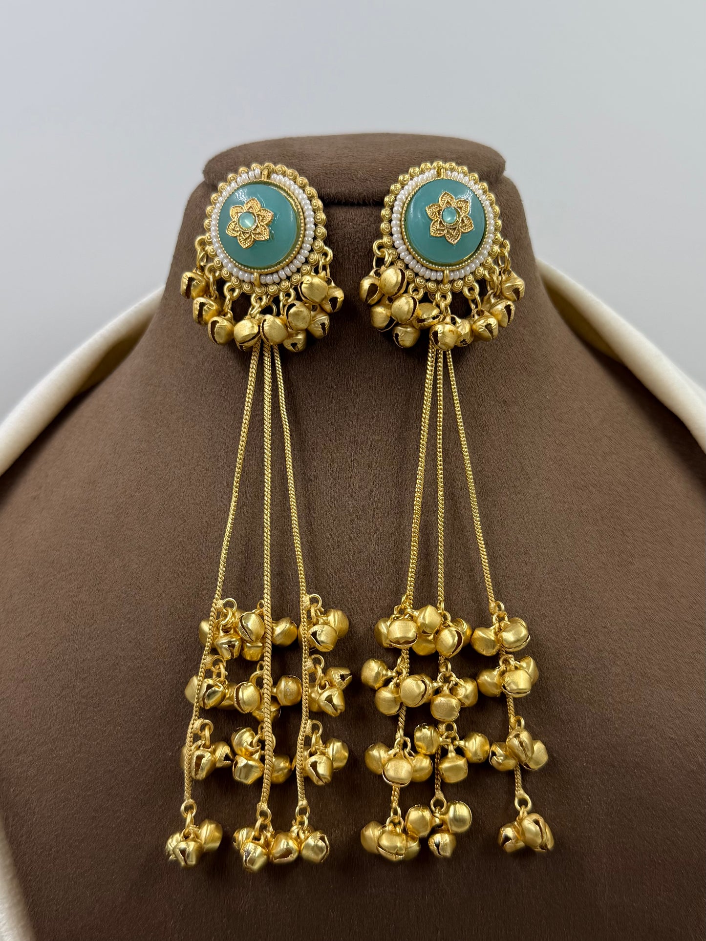 Minal Kashmiri Earing