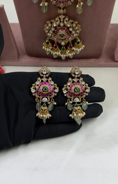 Ishita Victorian Pachi Kundan Long Necklace Set