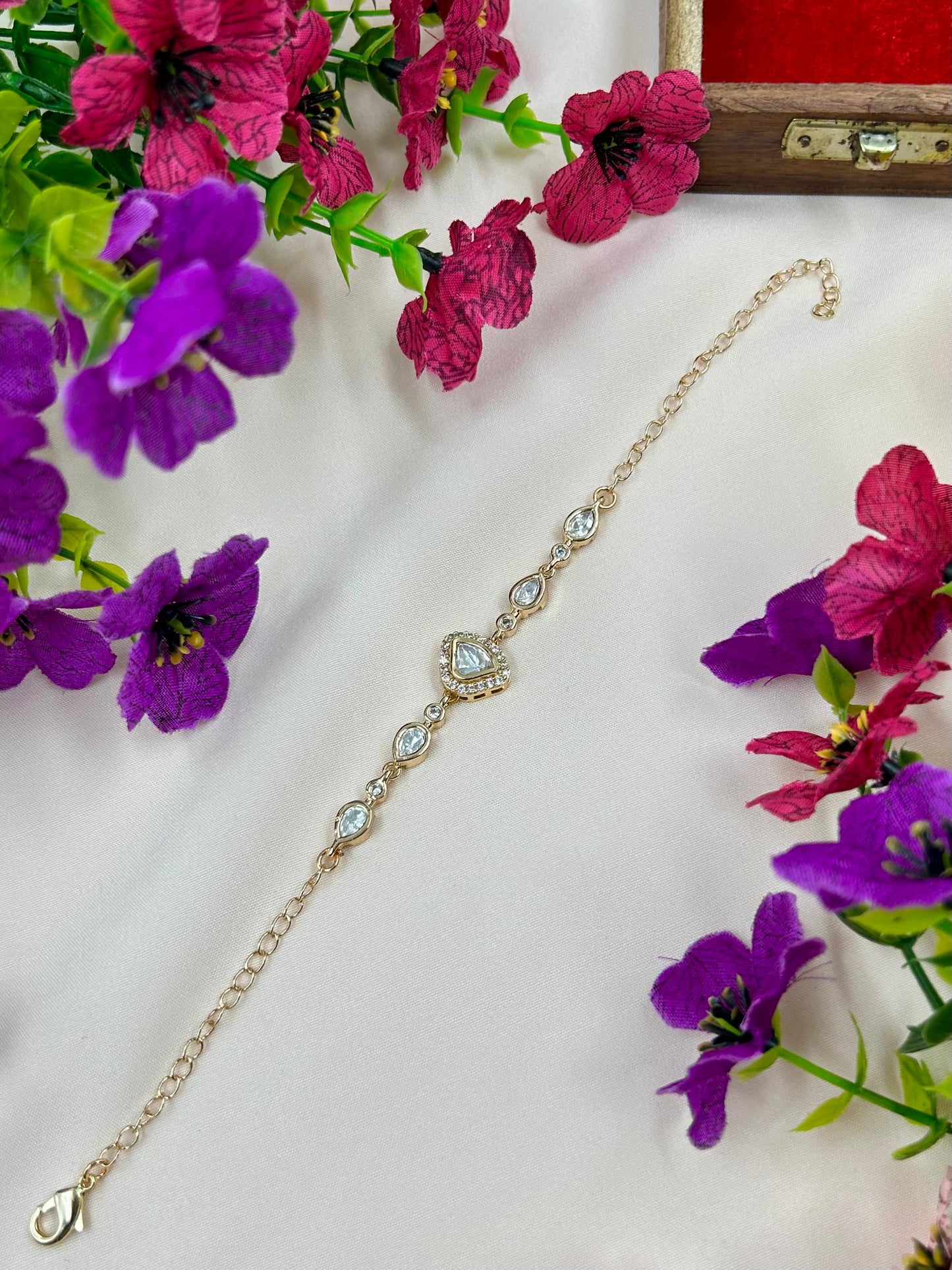 Yogita Moissanite Bracelet (Adjustable)