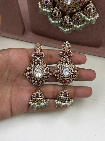 Jasmin Premium Victorian Long Necklace Set