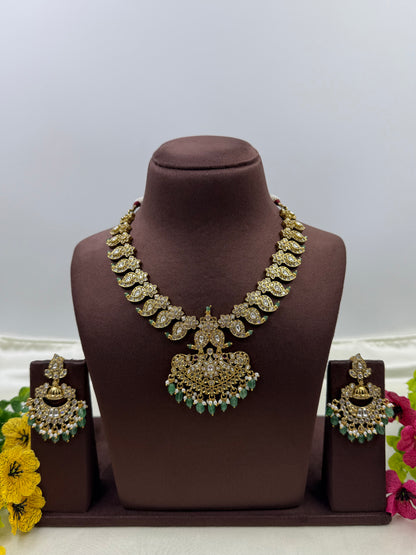 Komal Victorian Traditional Premium Necklace Set