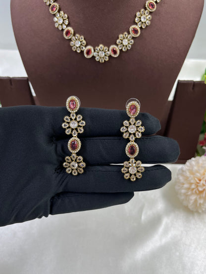 Diva Victorian Necklace