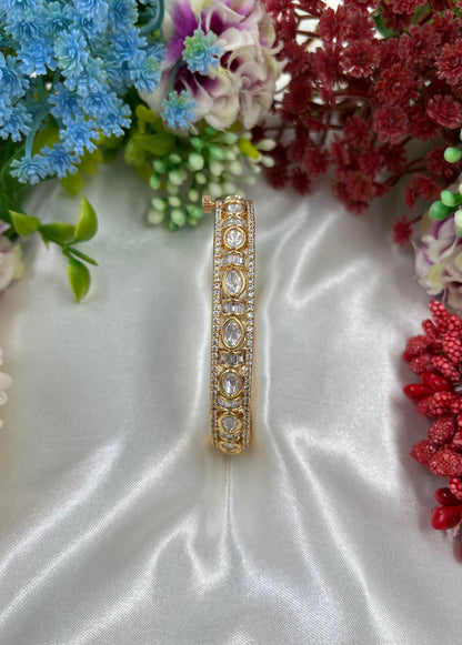 Shine Moissanite Kundan Bracelet (Openable)