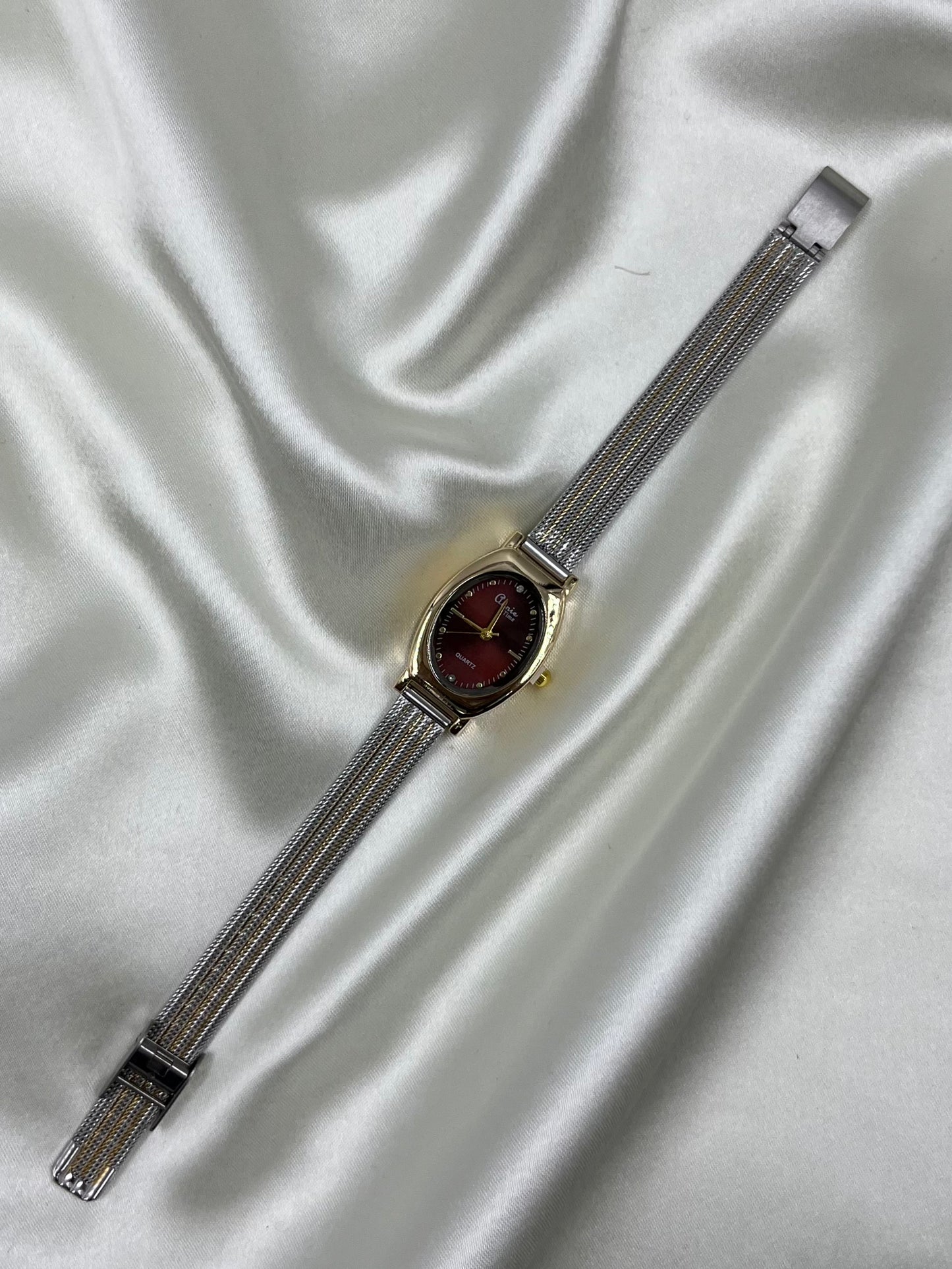 Ilina Anti-Tarnish Stainless Steel Watch (Adjustable)