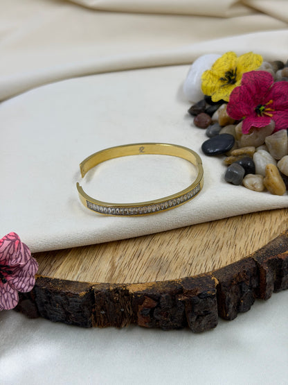 Gauri Stainless Steel Bracelet (Openable)