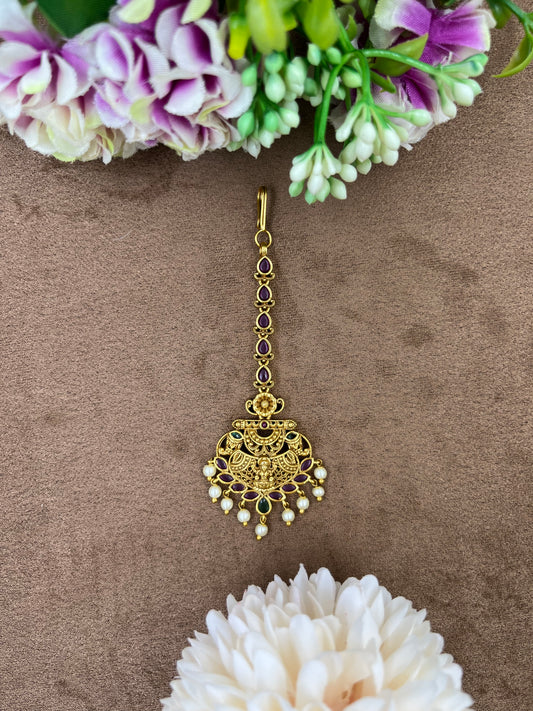Taru Kundan Maang Tikka