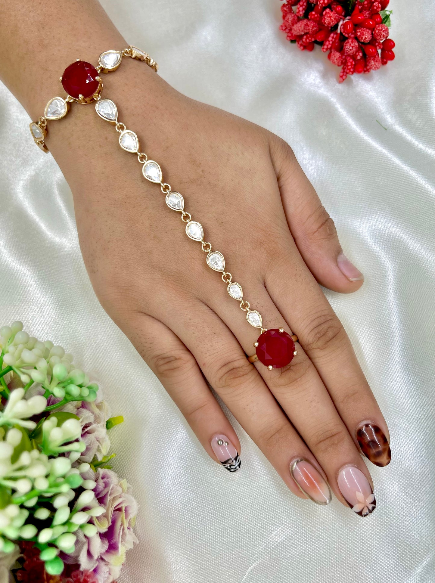 Vastra Moissanite Premium Hath Panja (One pis)