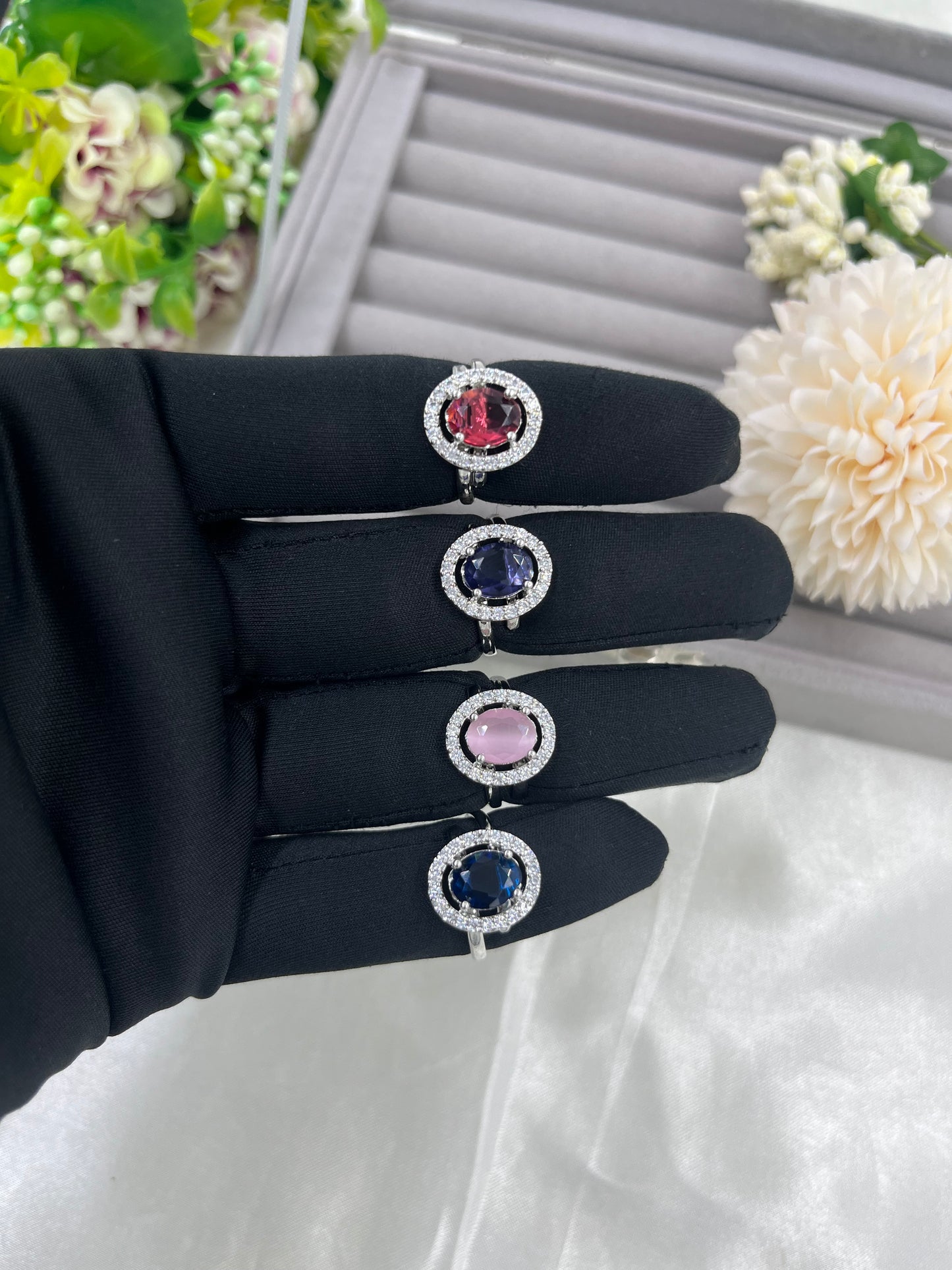 Nouveau Premium Ad Ring