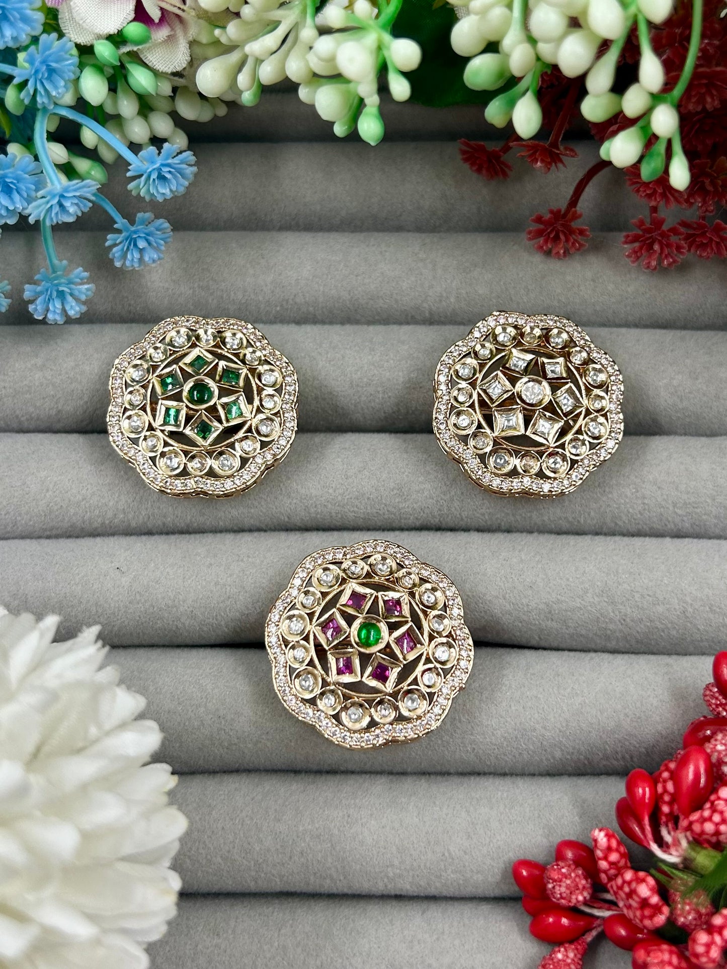 Ruhana Moissanite Kundan Fingering.