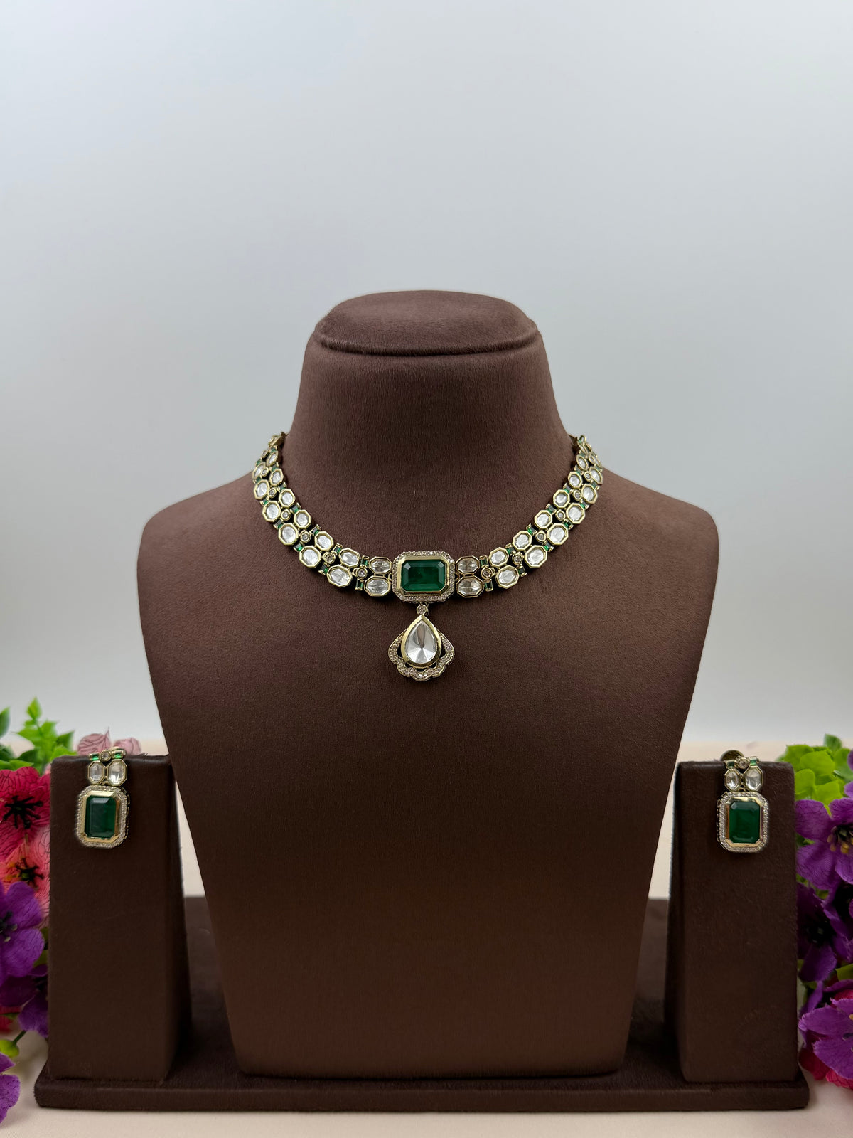 Mukti Victorian Delicate Necklace Set