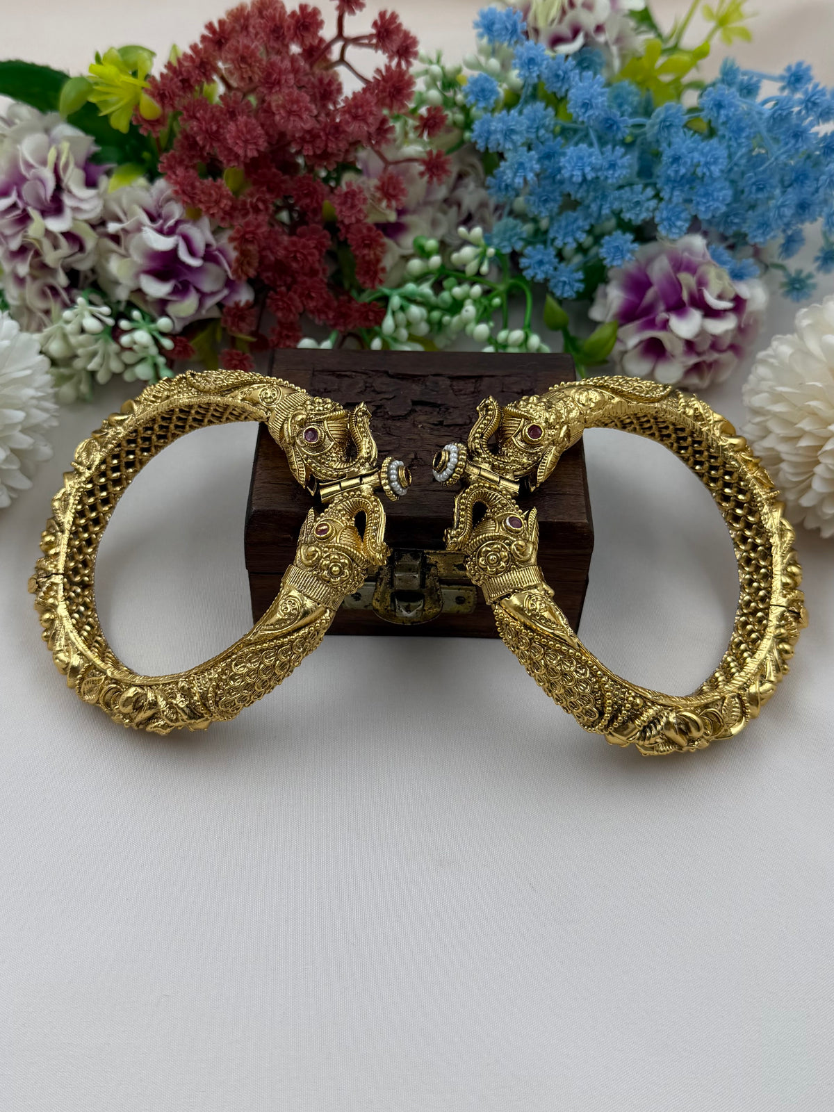 Sridevi South Indian Bangles (Openable)