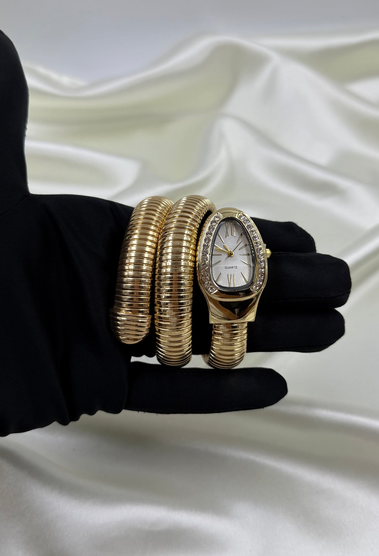 Sansi Snake White Gold Oval Analog Watch (Adjustable)