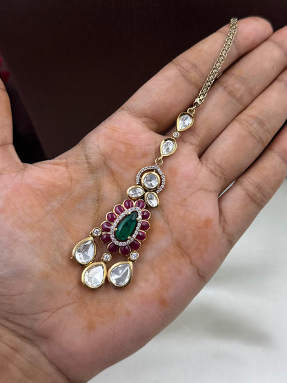 Prapti Victorian Necklace Set