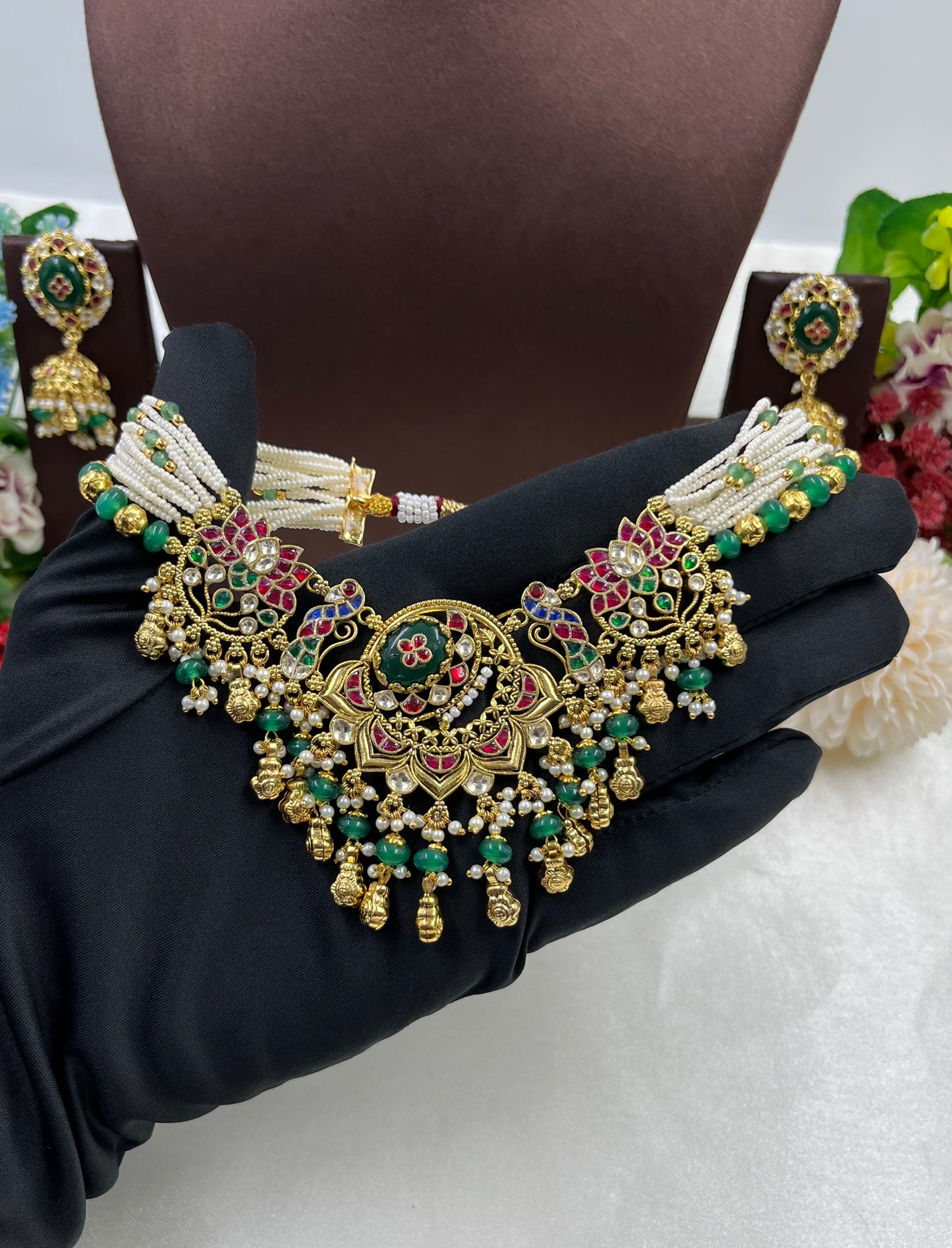 Bhavika Pachi Kundan Necklace