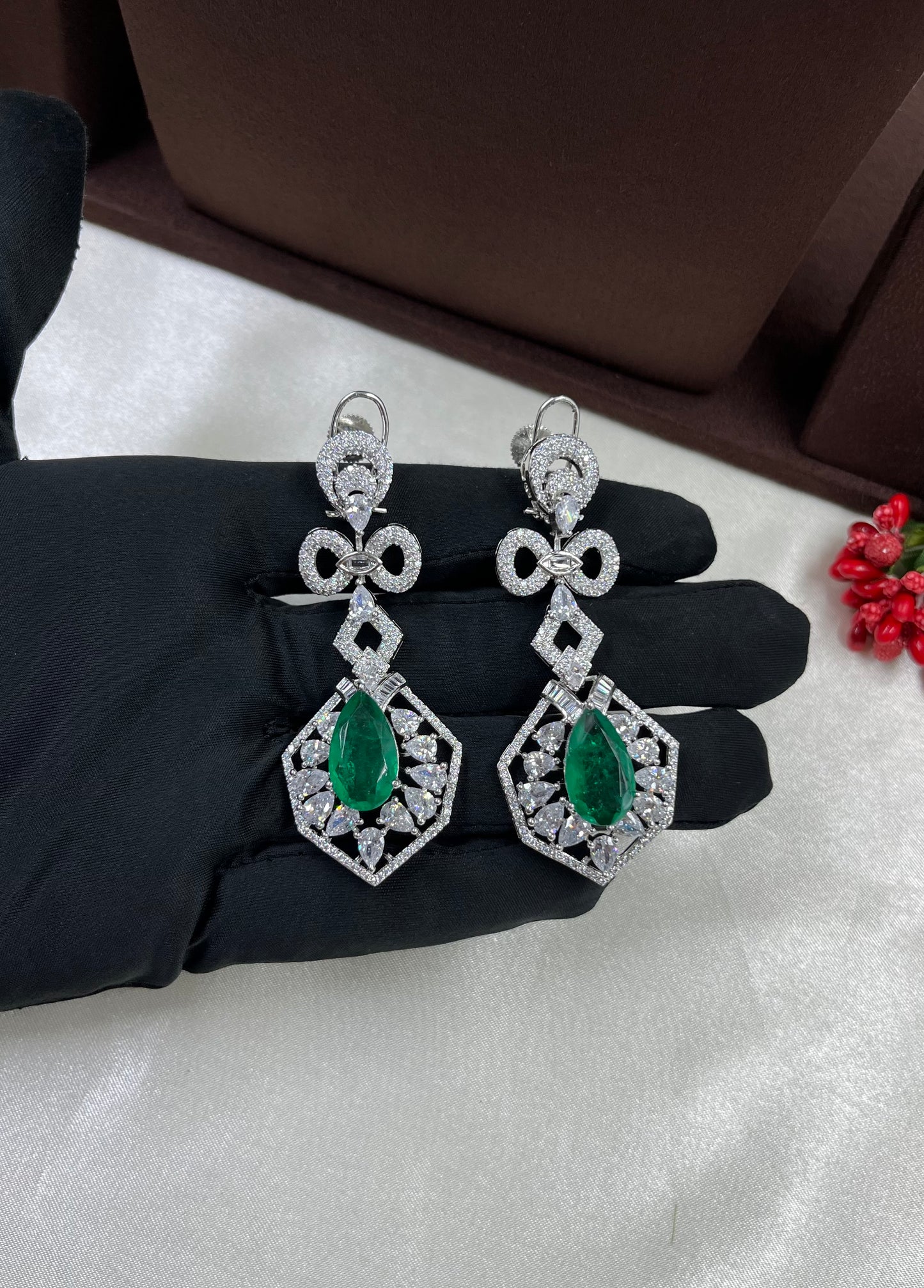 Revati American Dimond Choker Necklace