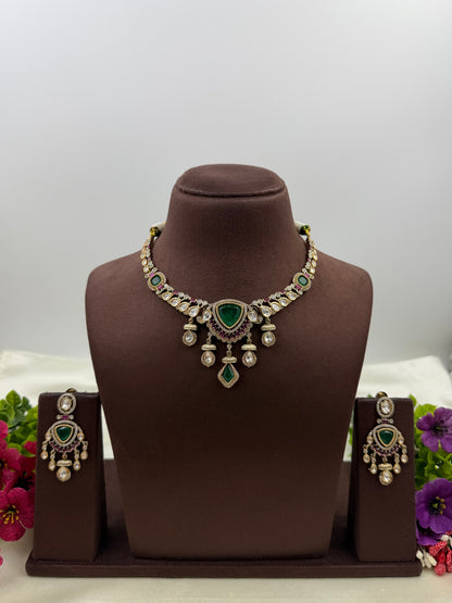 Ketaki Victorian Necklace Set