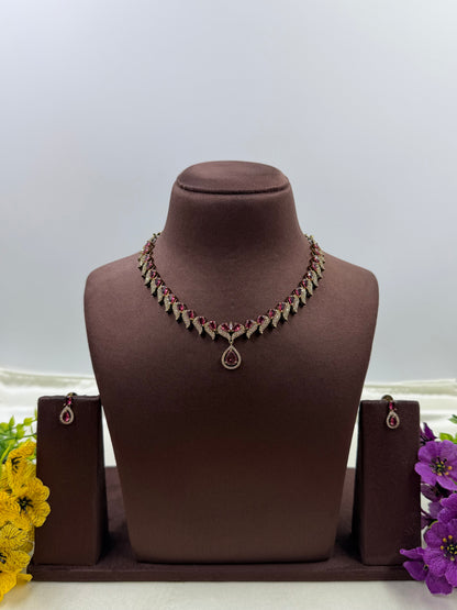 Zoya Victorian Delicate Necklace