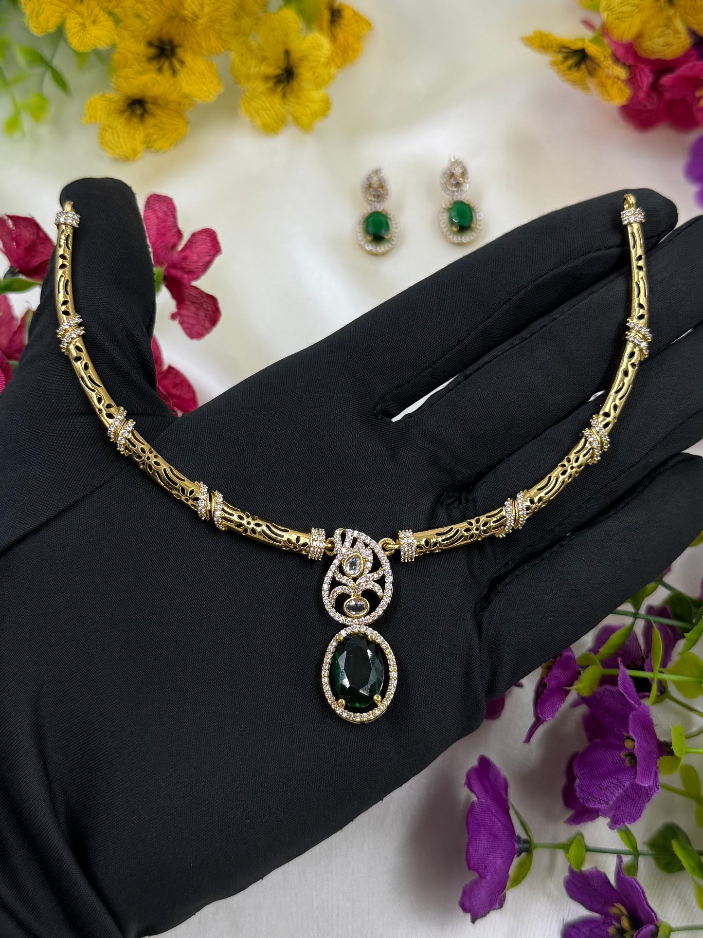 Kamya Victorian Hasli Necklace