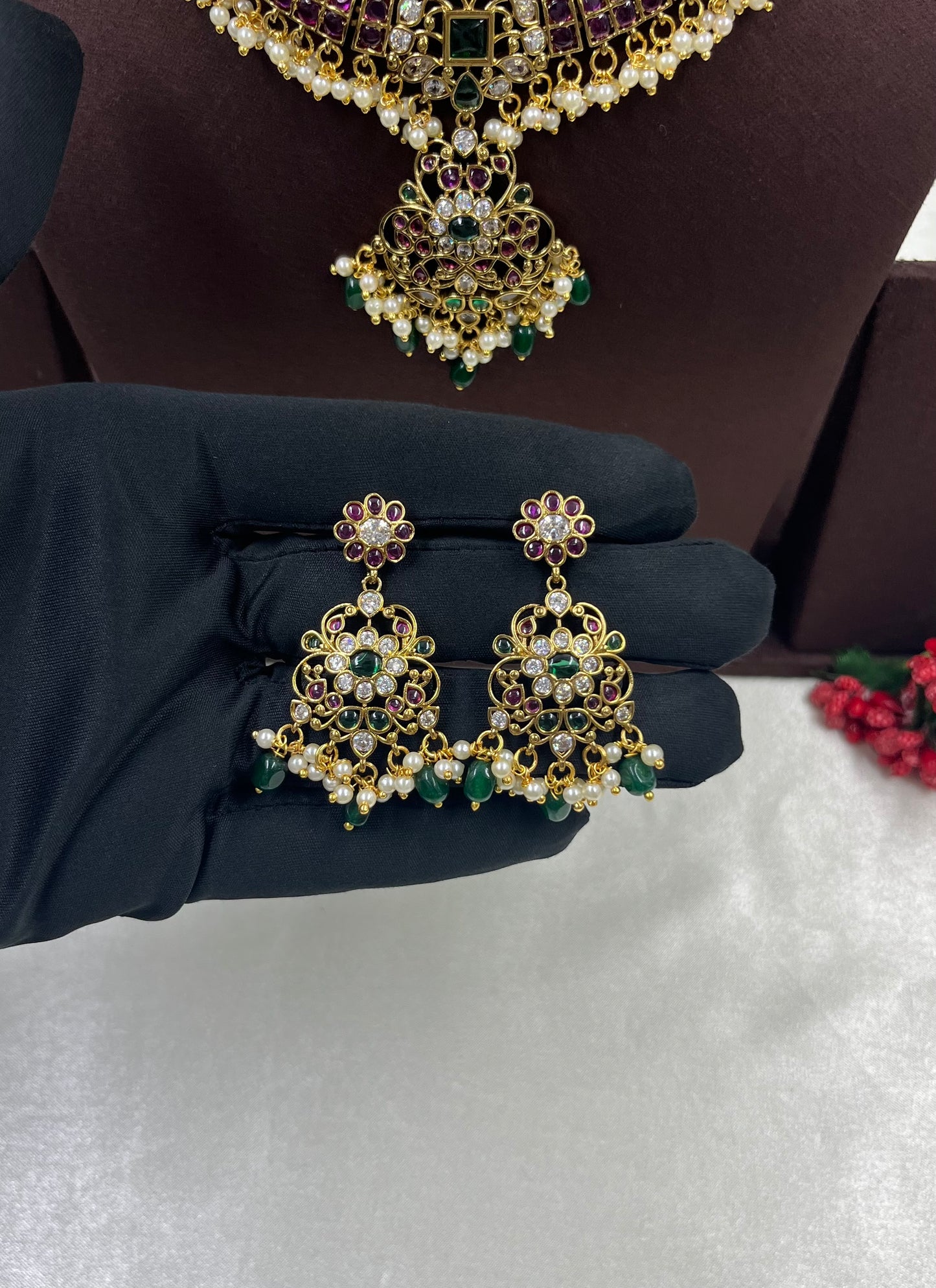 Priya Traditional Victorian Necklace